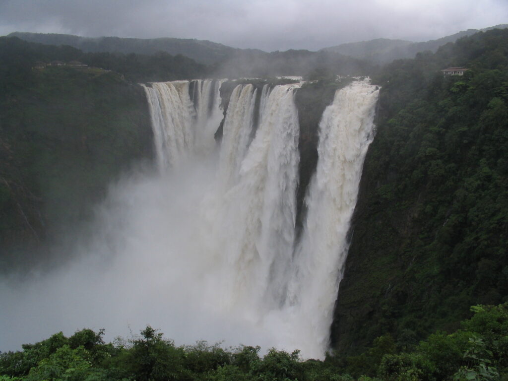 The Ultimate Bucket List of Waterfalls to Explore near Mumbai in Rainy Season